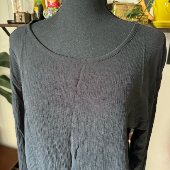 Tonlé Black Long Sleeve Crepe Boxy Shirt size Medium - Picture 2 of 6